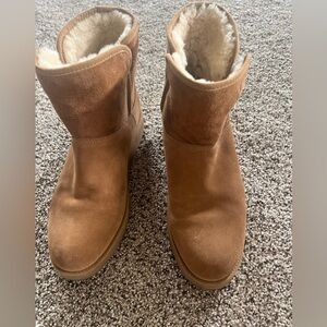 Ugg ankle boots. Tan color. Size 10